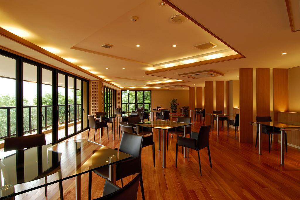 فندق هاكوني توكينوشيزوكو المظهر الخارجي الصورة The lounge at the airport
